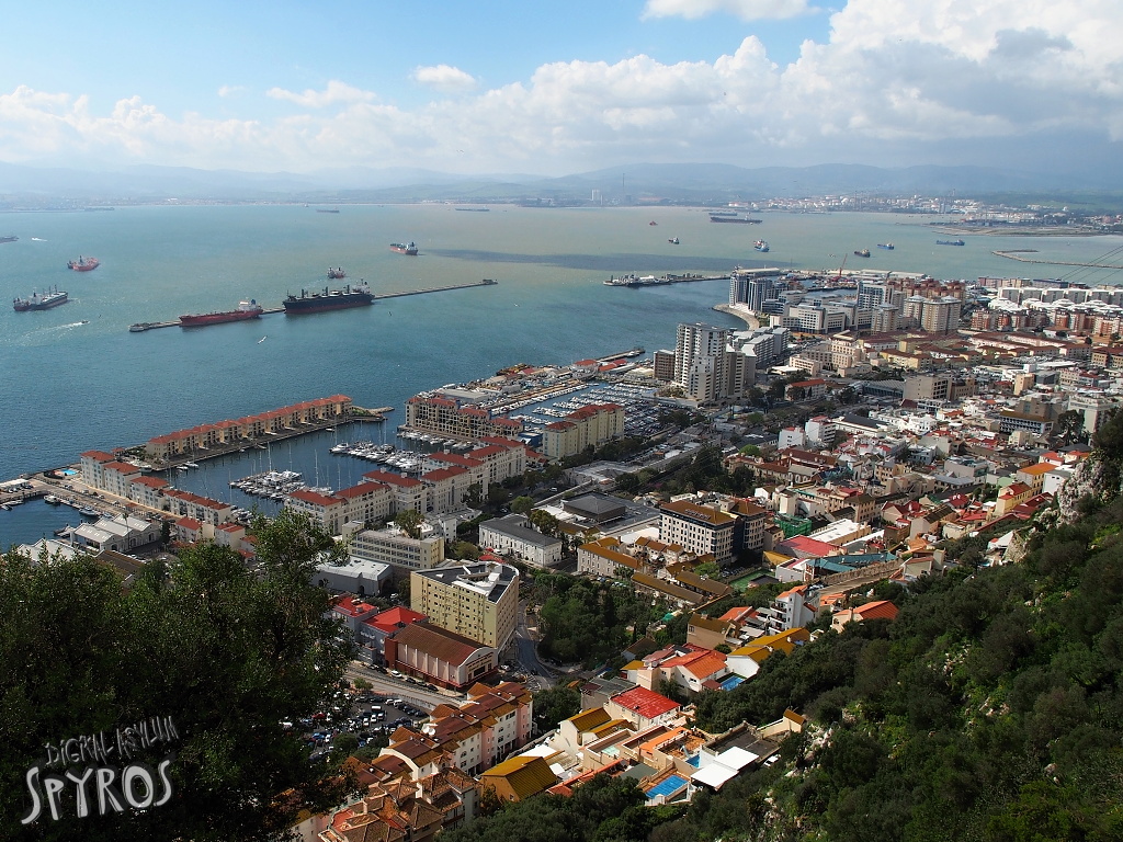 Bahía di Algeciras from Gibraltar